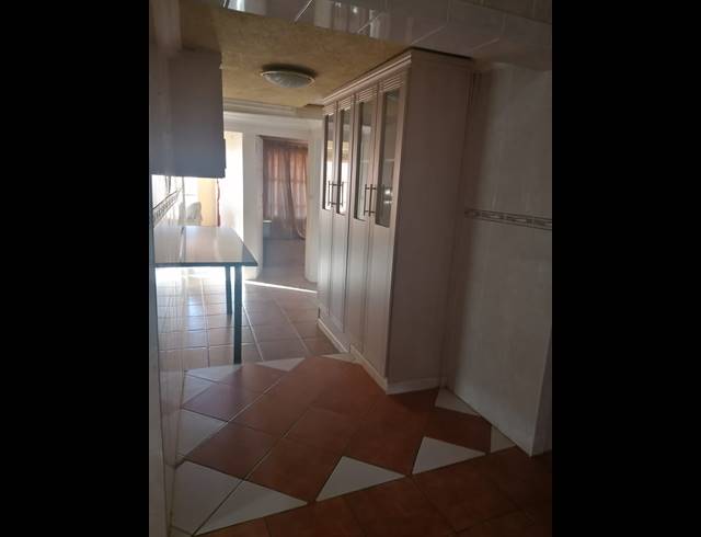 4 BEDROOM FREEHOLD FOR SALE IN SOSHANGUVE L